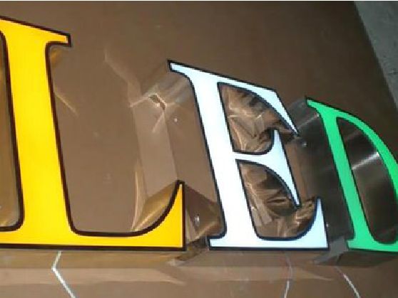 高邮介绍LED招牌的基础知识。